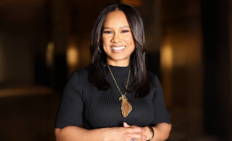  Dr. Carmen Bell-Ross: How Parents Can Thrive During Senior Year With The College Smarter Method